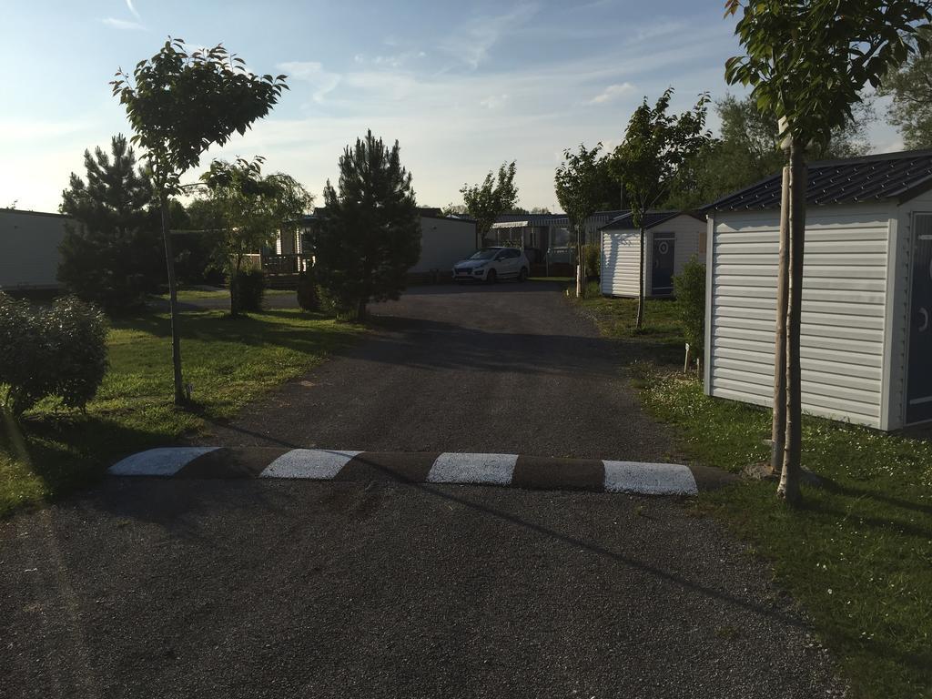 Camping Caravaning Les Cerisiers Berck Sur Mer Verton Exterior photo